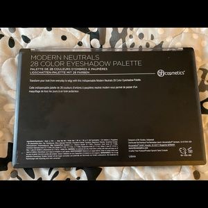 Sephora Makeup - New BH cosmetics Neutrals 28 color shadow palette Sephora Makeup - New BH cosmetics Neutrals 28 color shadow palette
